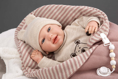 Arias Reborn lėlė kūdikėlis su smėlio spalvos rūbeliais, 45 cm