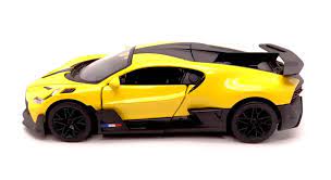 KiNSMART automobilis, Bugatti Divo, geltonas