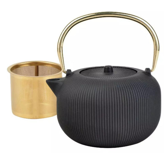 Ketaus arbatinukas su sieteliu, emaliuotu vidumi, 1 l talpos, juodas su auksine rankena, KINGHoff, K